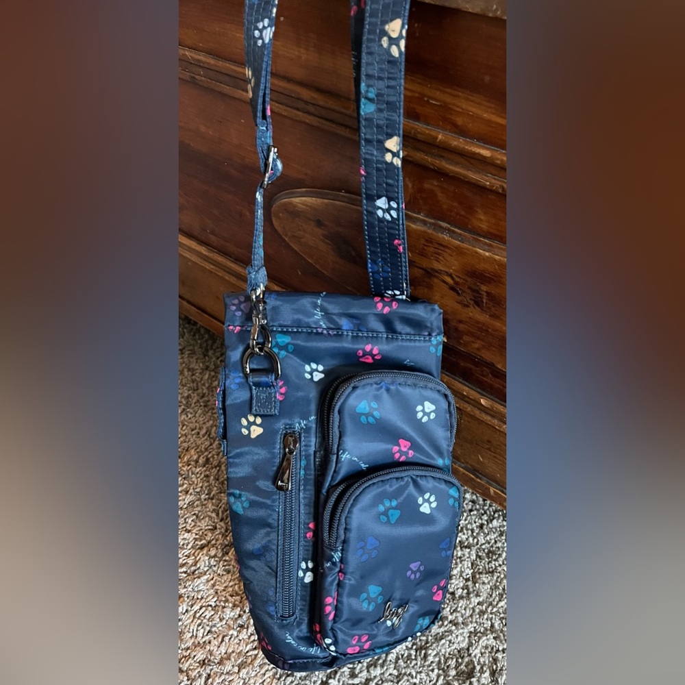 Lug Huggie water bottle holder